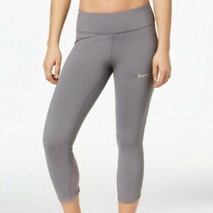 NIKE grey cropped running leggings. Never worn!